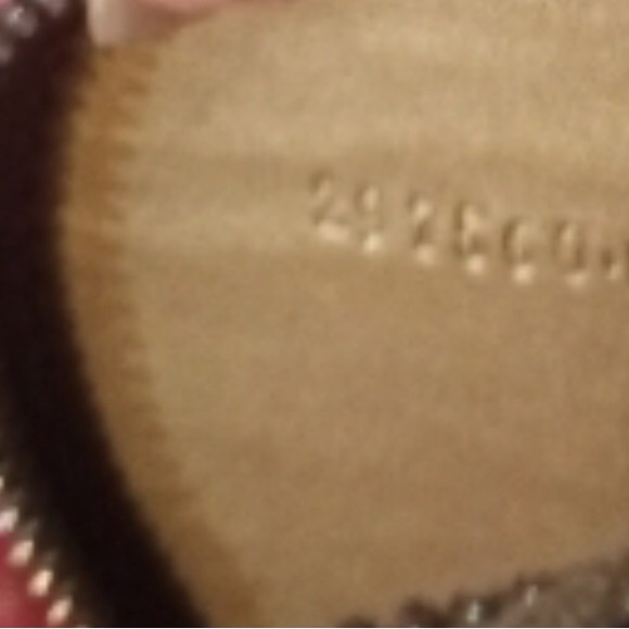 AUTHENTIC 💯% Gucci Heart Shape Coin Purse with Dust Bag - Picture 6 of 14